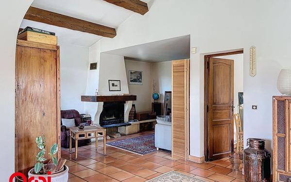 Maison à vendre    6 pièces •  Aubais