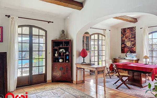 Maison à vendre    6 pièces •  Aubais