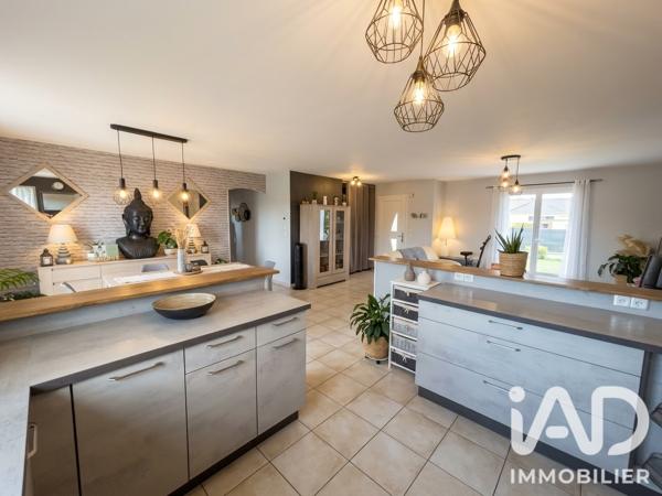 Maison à vendre 6 pièces 127,5 m² Saint-Benoît-du-Sault