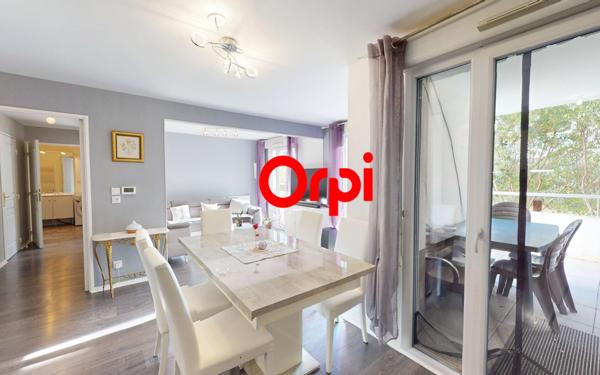 Appartement à vendre    3 pièces • 58 m2 Vaulx-en-Velin