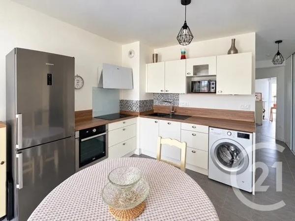 Appartement T3 à vendre  3 pièces - 60,68 m 2   ST JEAN DE MONTS  - 85