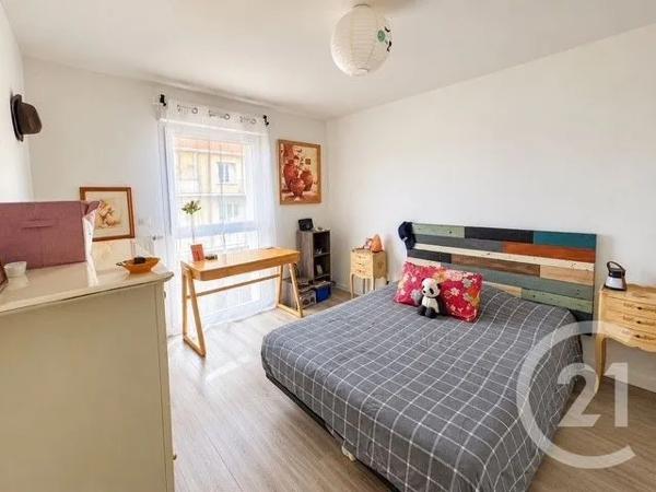 Appartement T3 à vendre  3 pièces - 60,68 m 2   ST JEAN DE MONTS  - 85