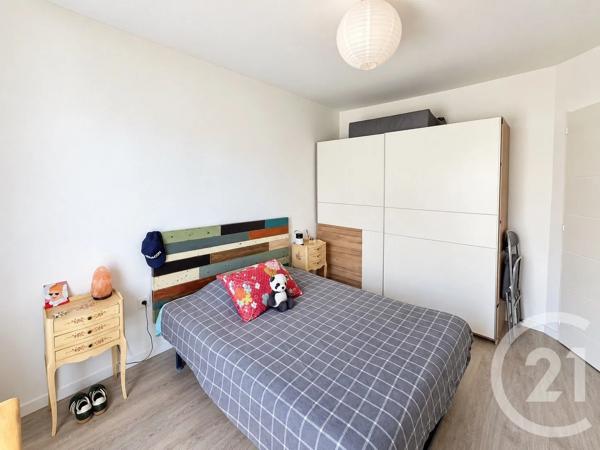 Appartement T3 à vendre  3 pièces - 60,68 m 2   ST JEAN DE MONTS  - 85