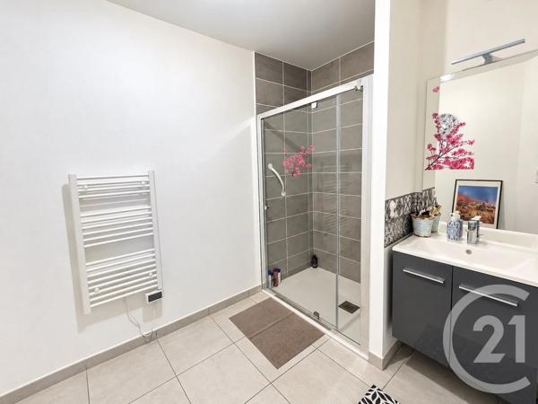 Appartement T3 à vendre  3 pièces - 60,68 m 2   ST JEAN DE MONTS  - 85