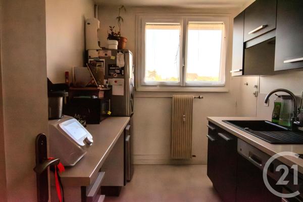 Appartement T4 à vendre  4 pièces - 67 m2 LONS LE SAUNIER - 39