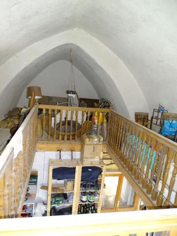 Ancienne église rénovée, proche du lac de Voulgans