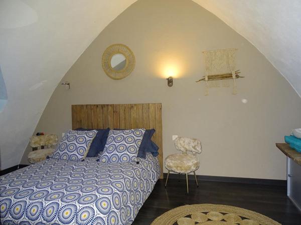 Ancienne église rénovée, proche du lac de Voulgans