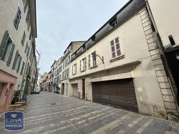 Appartement à louer 3 pièces 72.06m² Pau (64000)