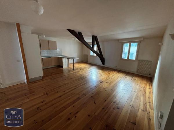 Appartement à louer 3 pièces 72.06m² Pau (64000)