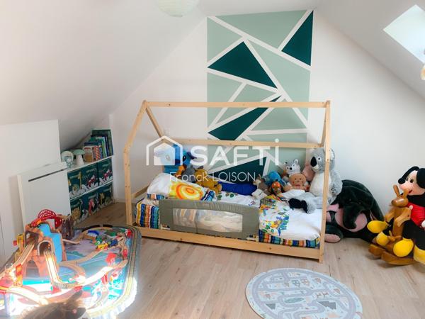 Maison familiale moderne – 3 chambres – Terrasse & jardin – Proche gare et commerces à pied