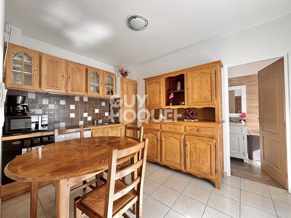 GODILLOT/BAUER - MAISON 97 M² - 4 PIÈCES - COUR - SOUS-SOL - GARAGE