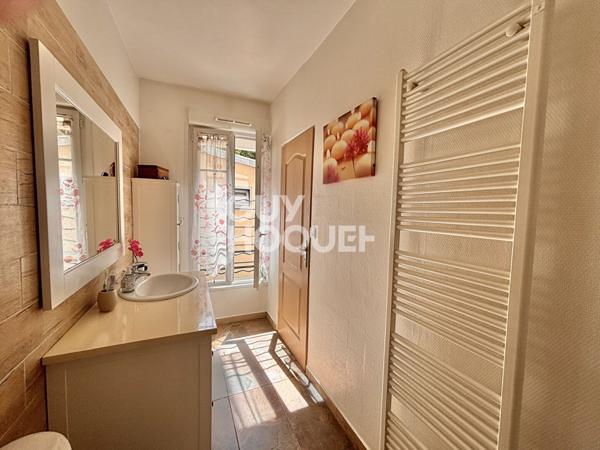 GODILLOT/BAUER - MAISON 97 M² - 4 PIÈCES - COUR - SOUS-SOL - GARAGE