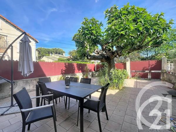 Maison à vendre  5 pièces - 105 m 2   CAVAILLON  - 84