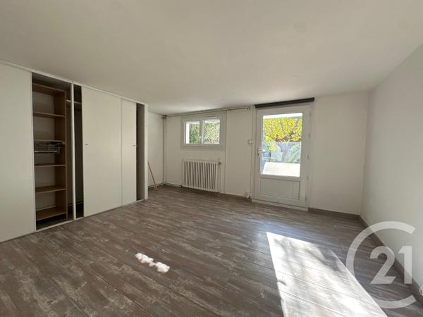 Maison à vendre  5 pièces - 105 m 2   CAVAILLON  - 84