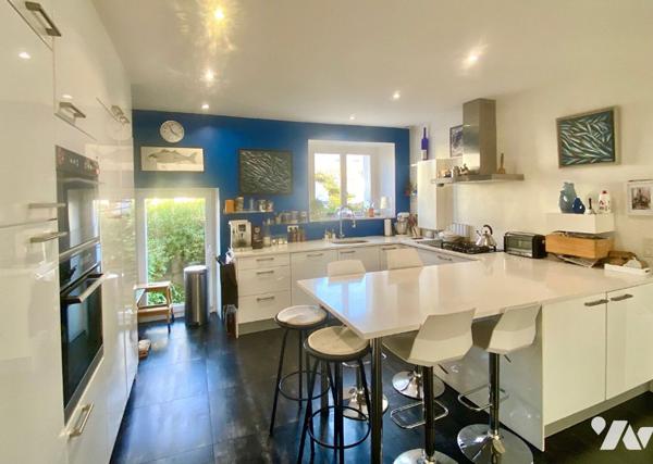 RENNES SAINTE-THÉRÈSE - Élégante demeure familiale de 7/8 pièces avec jardin paysager orienté sud