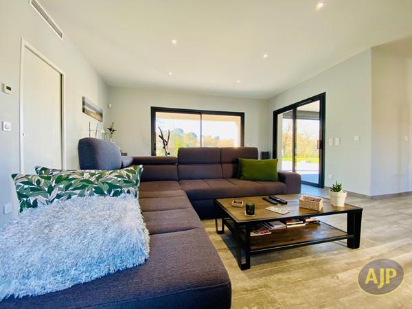 Biens de prestige à vendre Lesparre Medoc : 689 000 € - AJP Lesparre Immobilier