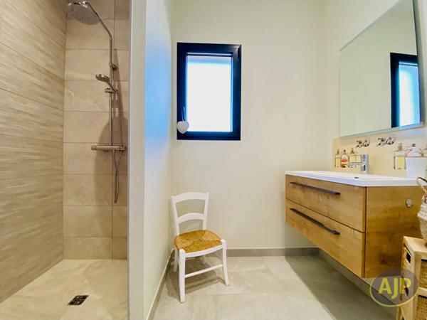 Biens de prestige à vendre Lesparre Medoc : 689 000 € - AJP Lesparre Immobilier