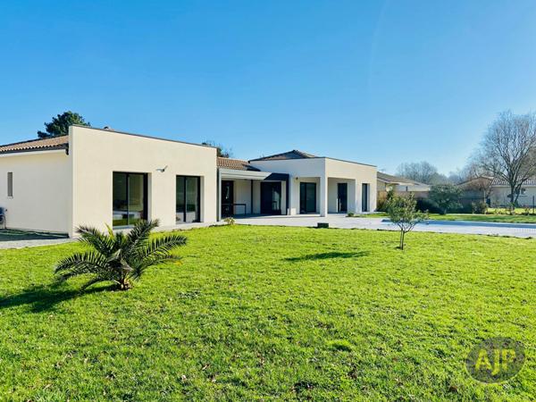 Biens de prestige à vendre Lesparre Medoc : 689 000 € - AJP Lesparre Immobilier
