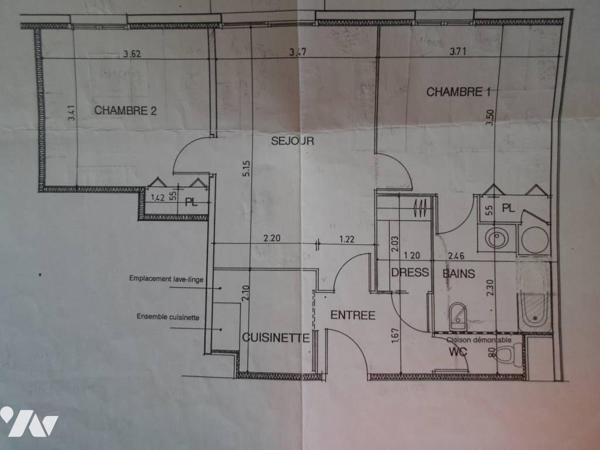 SAINT BENOIT, Résidence services dans un parc boisé et fleuri de 3 hectares, appartement en trè...