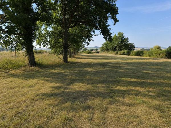 Très beau terrain plat à bâtir