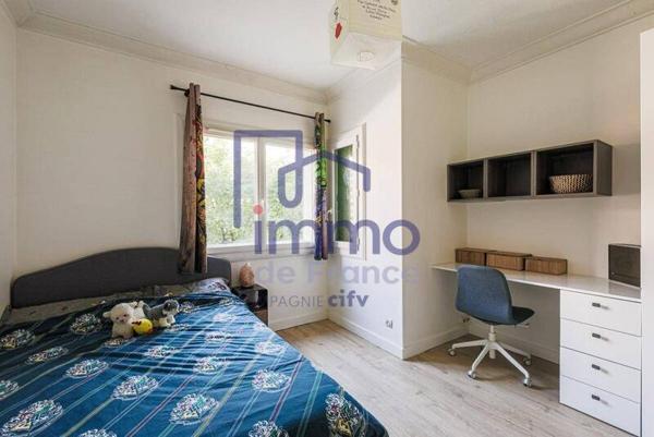 Appartement 4 pièces                                        - 38000 Grenoble Réf : 21641-IMMODEFRANCE69