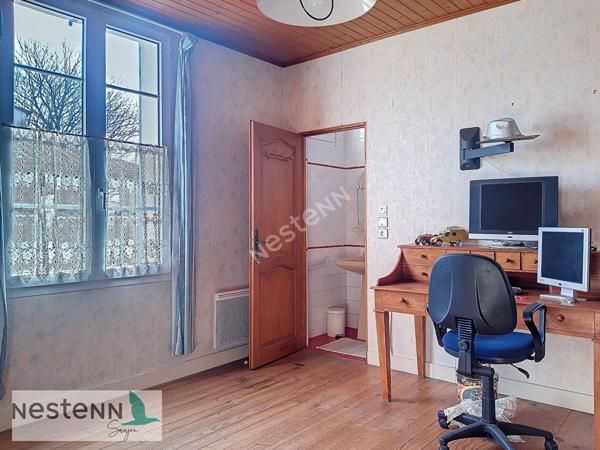 Grande maison de plus de 200 m2 à vendre à Medis à 15 mn des plages de Royan.