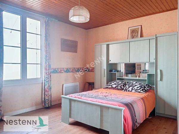 Grande maison de plus de 200 m2 à vendre à Medis à 15 mn des plages de Royan.