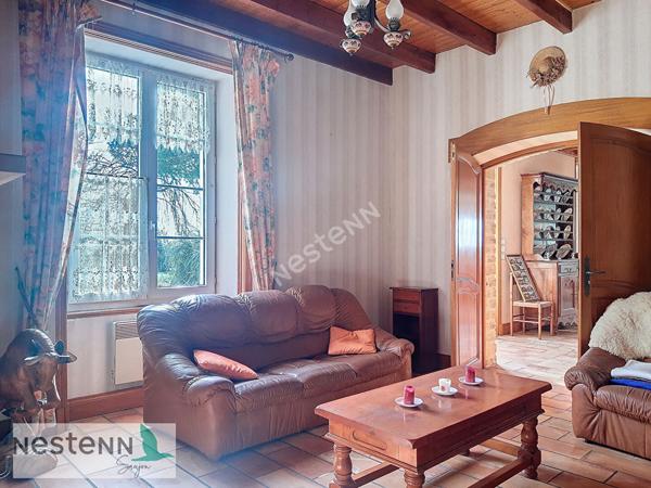 Grande maison de plus de 200 m2 à vendre à Medis à 15 mn des plages de Royan.