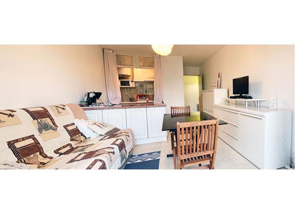 Appartement Saint Georges De Didonne 200m plage avec balcon parking privé et cave