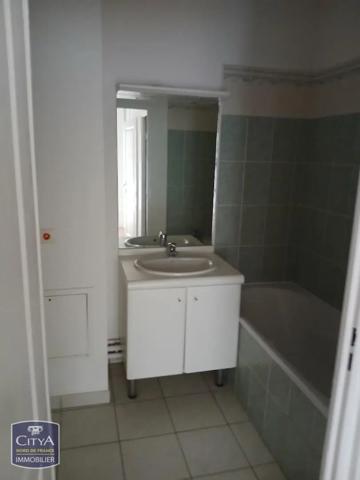 Appartement à louer 2 pièces 48.51m² Valenciennes (59300)