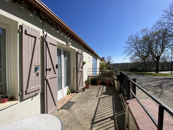 Roquecor (82150) ROQUECOR – Plain-pied en bord de village, grand garage et jardin plat de 1300 m²