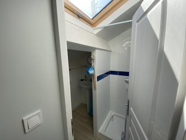 Roquecor (82150) ROQUECOR – Plain-pied en bord de village, grand garage et jardin plat de 1300 m²