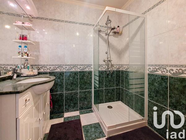 Maison traditionnelle 6 pièces de 110 m² à Sevran (93270)