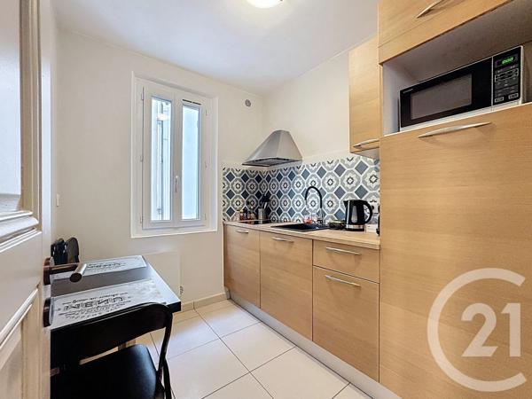 Appartement F2 à vendre  2 pièces - 30,61 m 2   ANTIBES  - 06