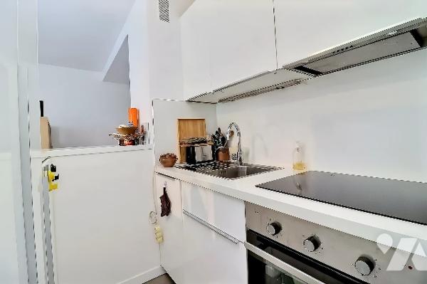 Paris 6ᵉ - Rue Notre-Dame des Champs - Grand studio rénové sur cour au calme avec ascenseur