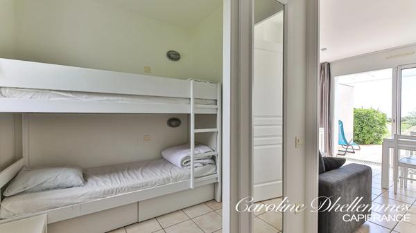 Appartement de plain-pied avec vue mer.