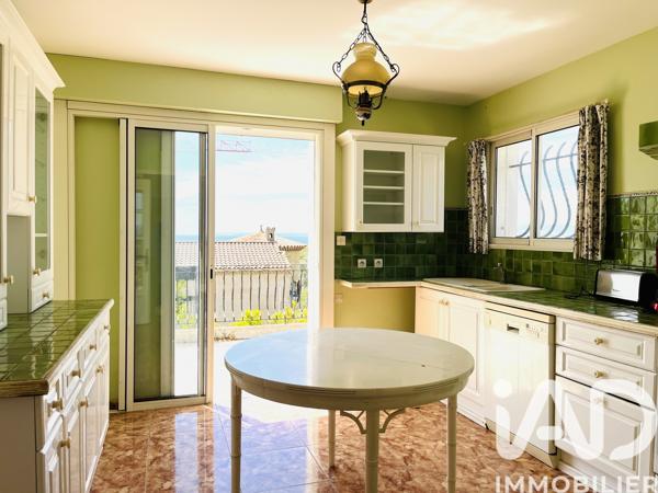 Maison à vendre 4 pièces 138 m² Saint-Raphaël