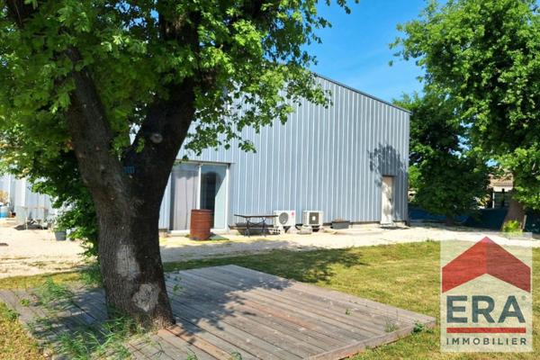 Local commercial Pierrelatte 260 m2