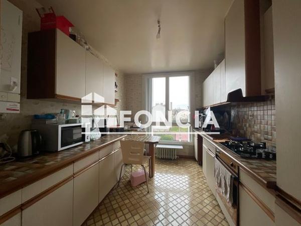 À vendre Appartement 4 pièces 93.05 m² - Corbeil-essonnes 91100