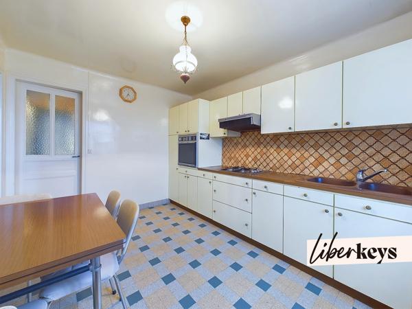 Maison à fort potentiel proche Sophie Barat à Châtenay-Malabry