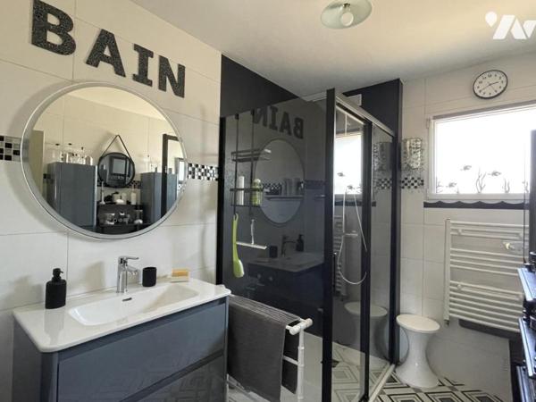 Volumes exceptionnels et élégance contemporaine à Séné – Vue sur le Golfe et les marais