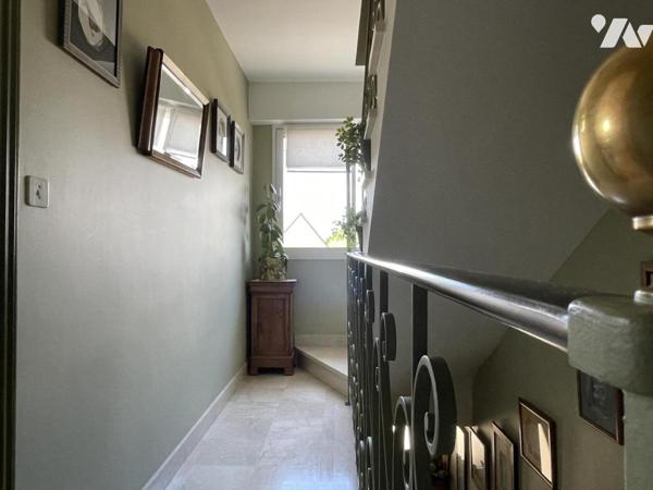 Volumes exceptionnels et élégance contemporaine à Séné – Vue sur le Golfe et les marais