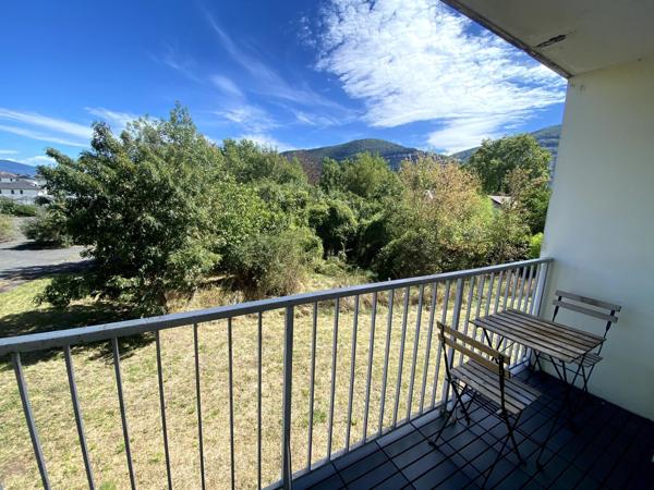 Studio, Balcon, cave, libre de toute occupation