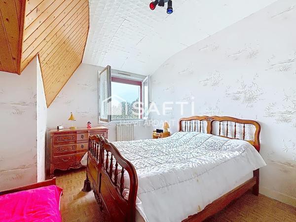 Maison LIMOGES avec garages et grand jardin