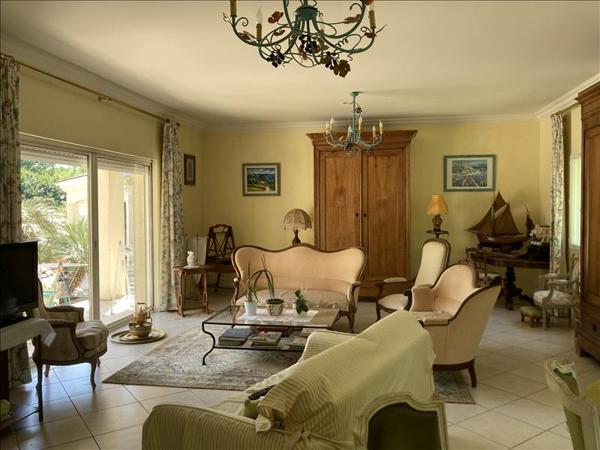 Maison à vendre |  Carignan-de-Bordeaux |  5 pièces | 160 m²