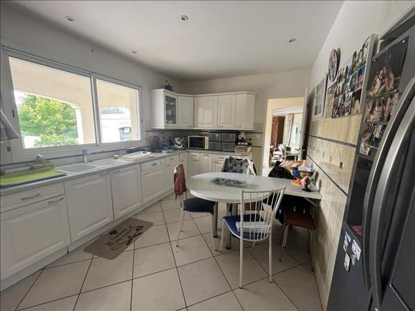 Maison à vendre |  Carignan-de-Bordeaux |  5 pièces | 160 m²