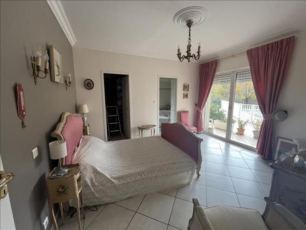 Maison à vendre |  Carignan-de-Bordeaux |  5 pièces | 160 m²