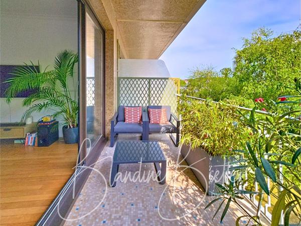 Appartement entièrement rénové à proximité de la gare