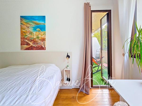 Appartement entièrement rénové à proximité de la gare