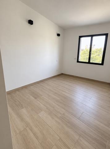 Villa meublée de plain pied avec jardin clos
